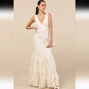 Lulus Deluca Ivory Sleeveless Ruffled Maxi Dress NWT Large
